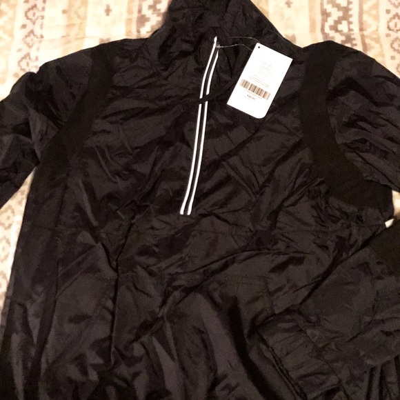 Fabletics Ziva Jacket - Picture 2 of 4